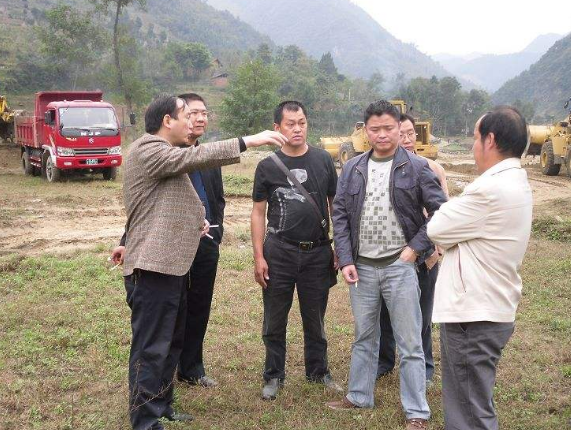 凯发k8省公开选聘2000名行政村专职化党组织书记